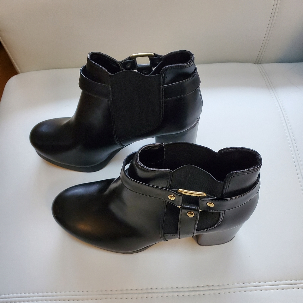 Christian Siriano Boots